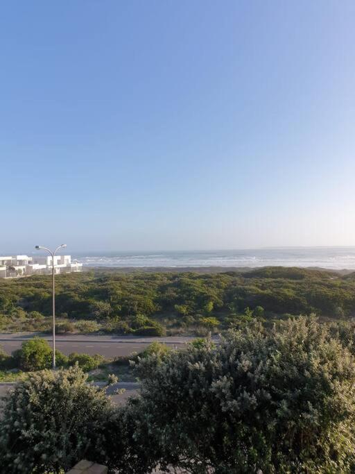 Beachfront 3-Bedroom With Robben Island Views Kapsztad Zewnętrze zdjęcie